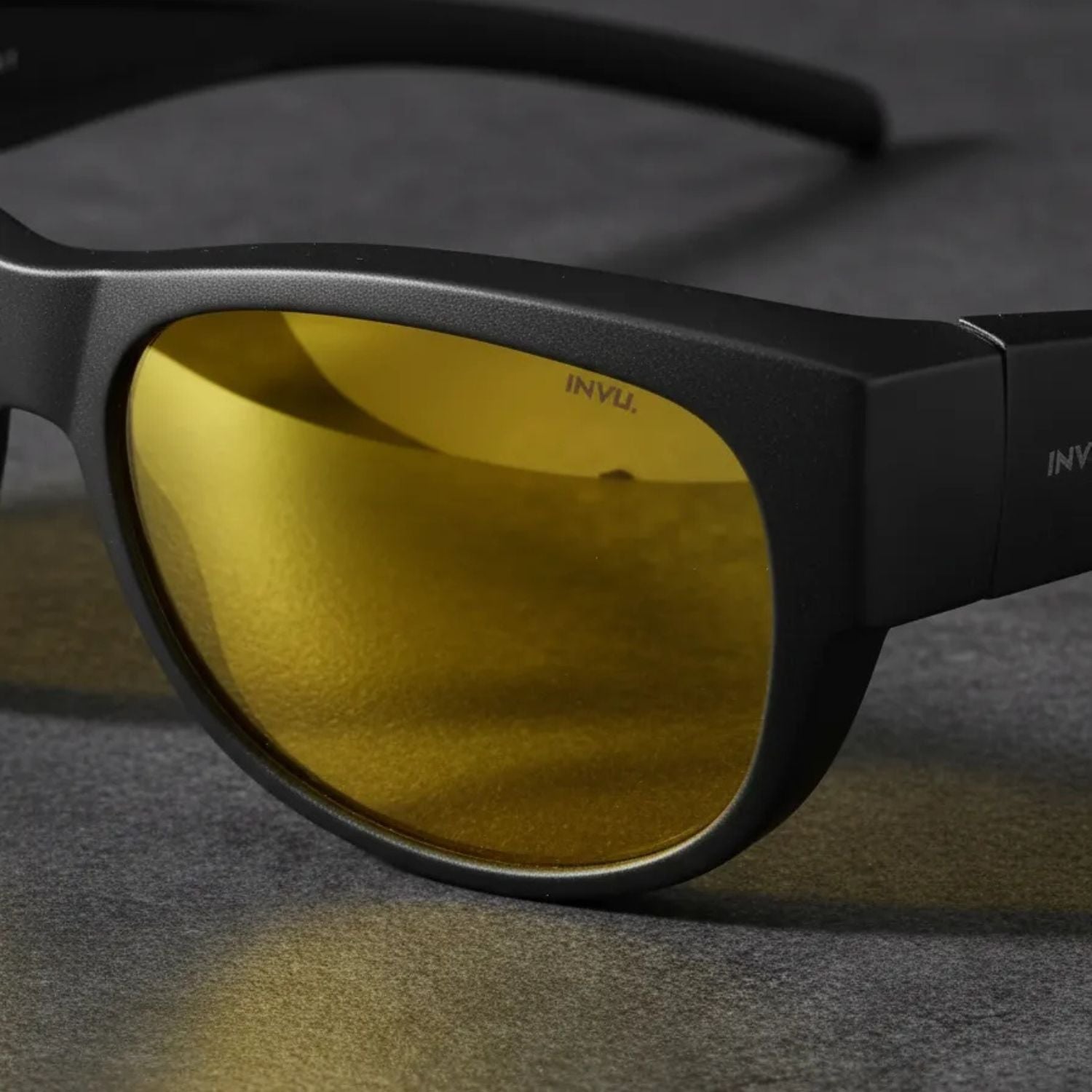 Lentes de sol Invu Matt Black Night-Vision E2603F