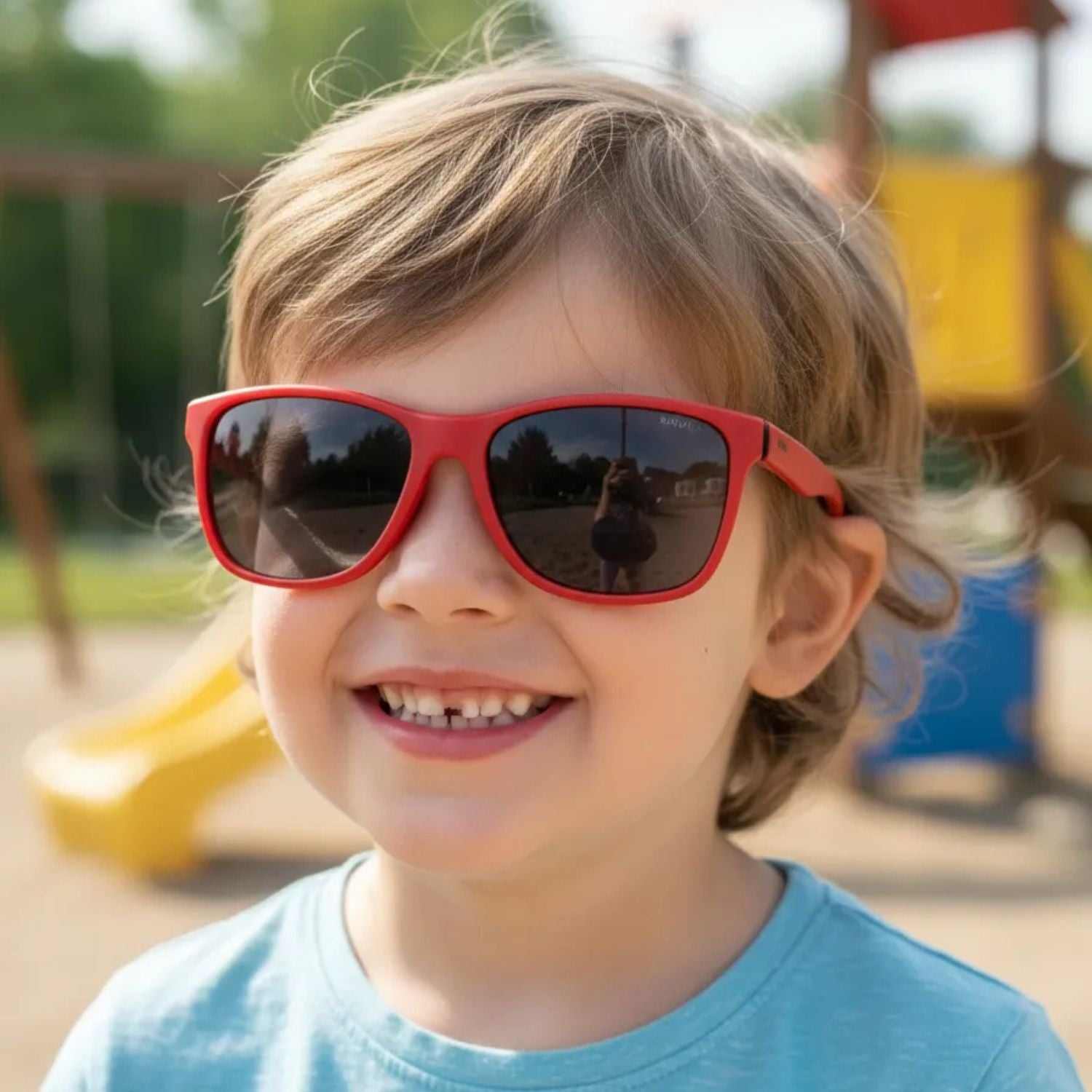 Lentes de sol Invu, Matt Red K2105B
